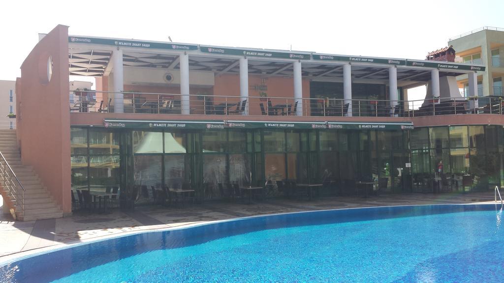 Pollo Resort Mikosta Apartments Slântsjev Brjag Eksteriør bilde