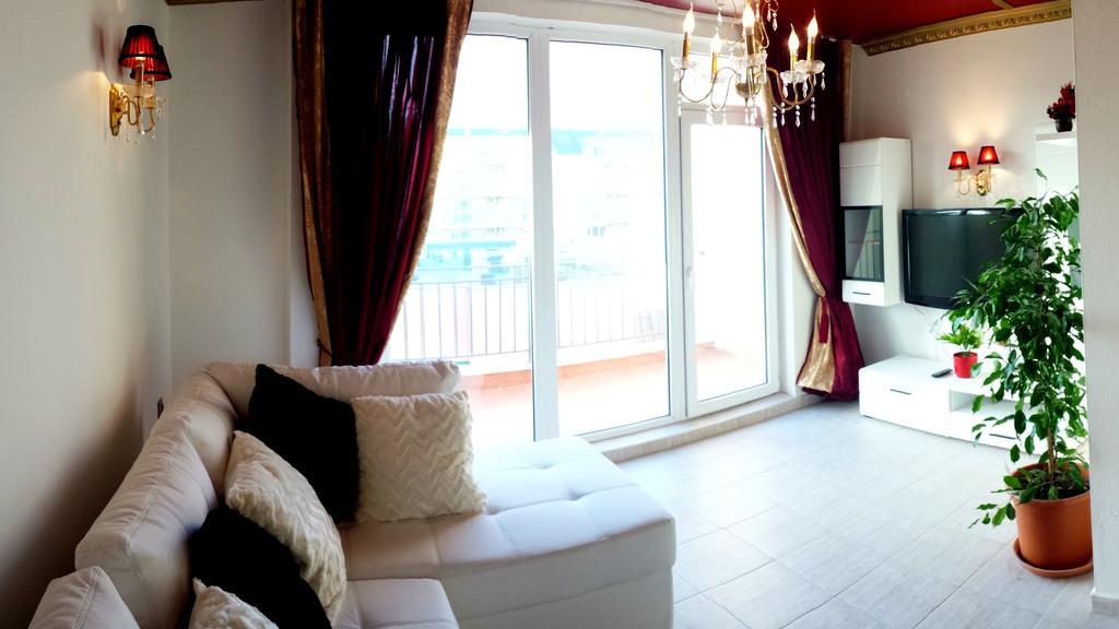 Pollo Resort Mikosta Apartments Slântsjev Brjag Eksteriør bilde