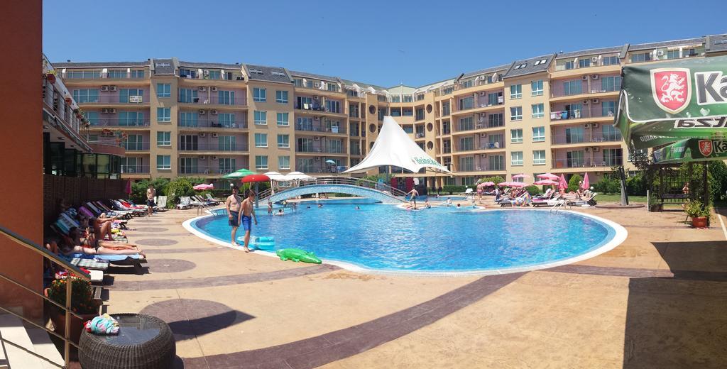 Pollo Resort Mikosta Apartments Slântsjev Brjag Eksteriør bilde