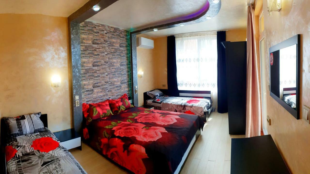 Pollo Resort Mikosta Apartments Slântsjev Brjag Eksteriør bilde